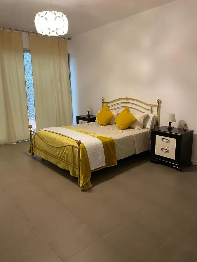 La Villa Duqueアデヘ